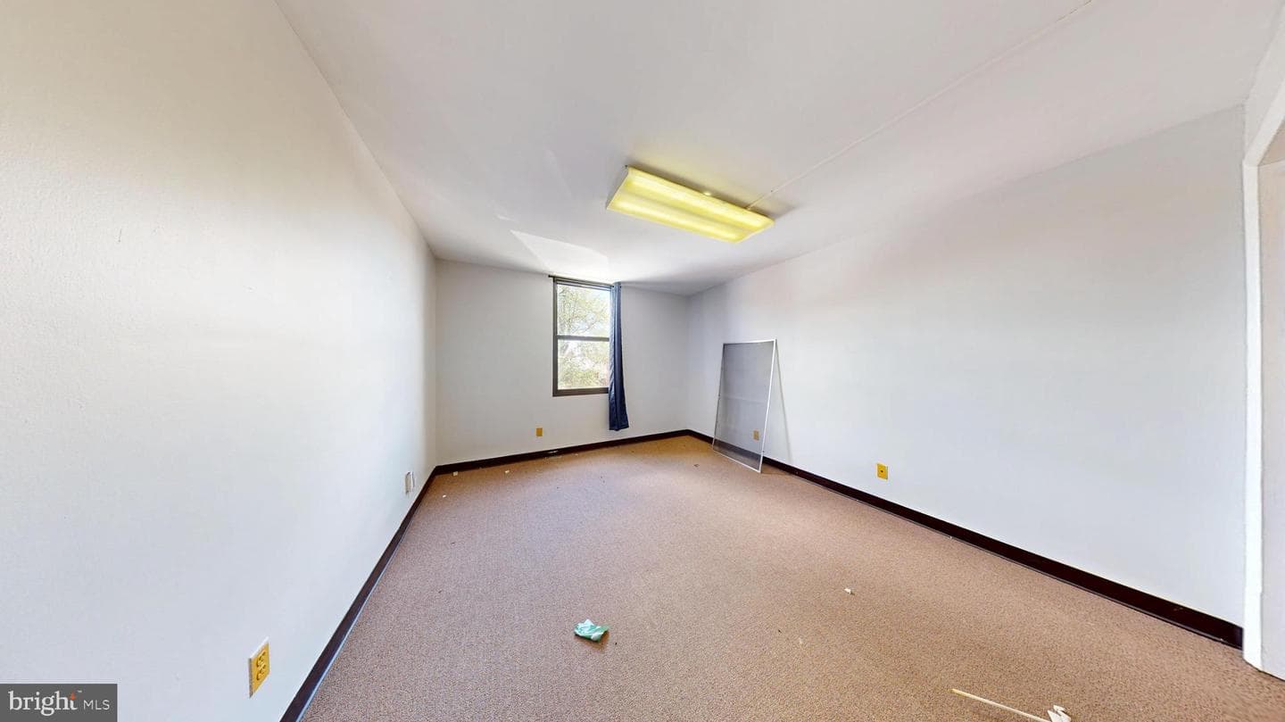 4600 Duke Street #419 / 420 photo 35