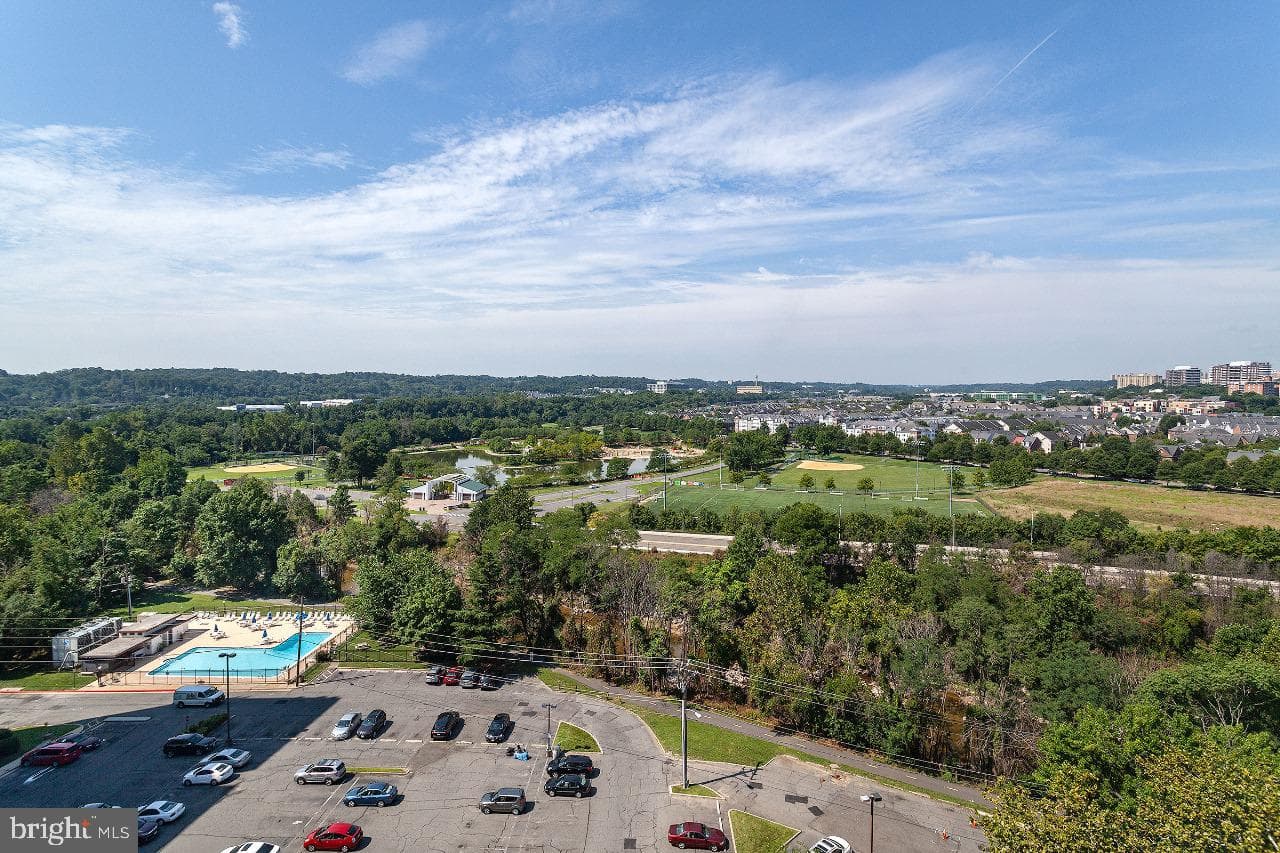 4600 Duke Street #419 / 420 photo 72