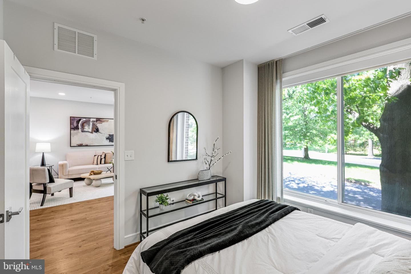 625 Slaters Ln # 107 photo 19