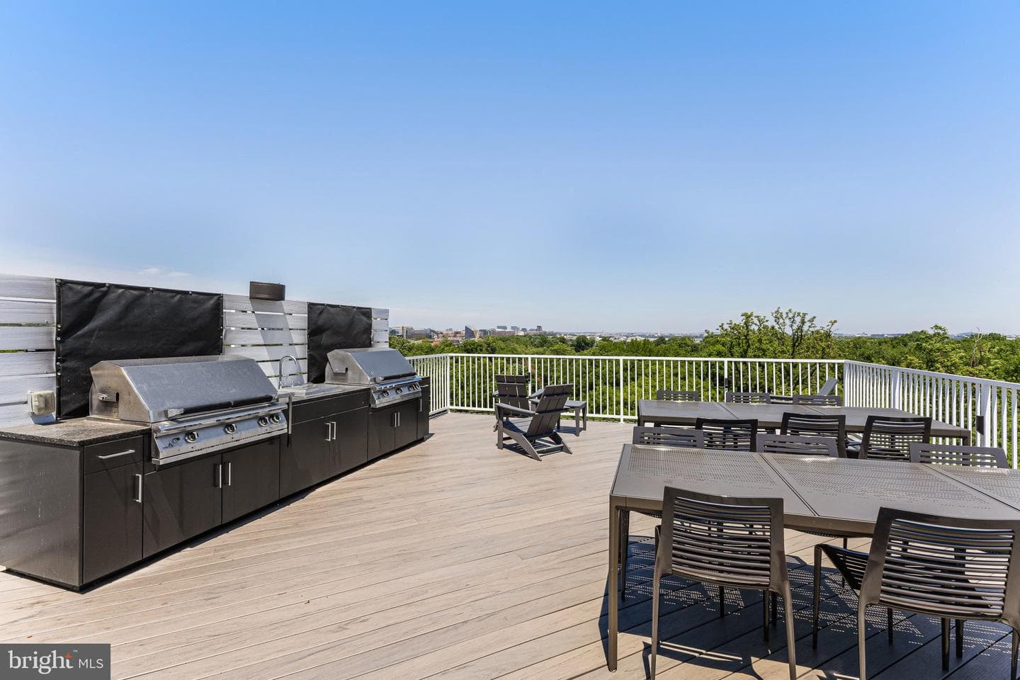 625 Slaters Ln # 107 photo 29