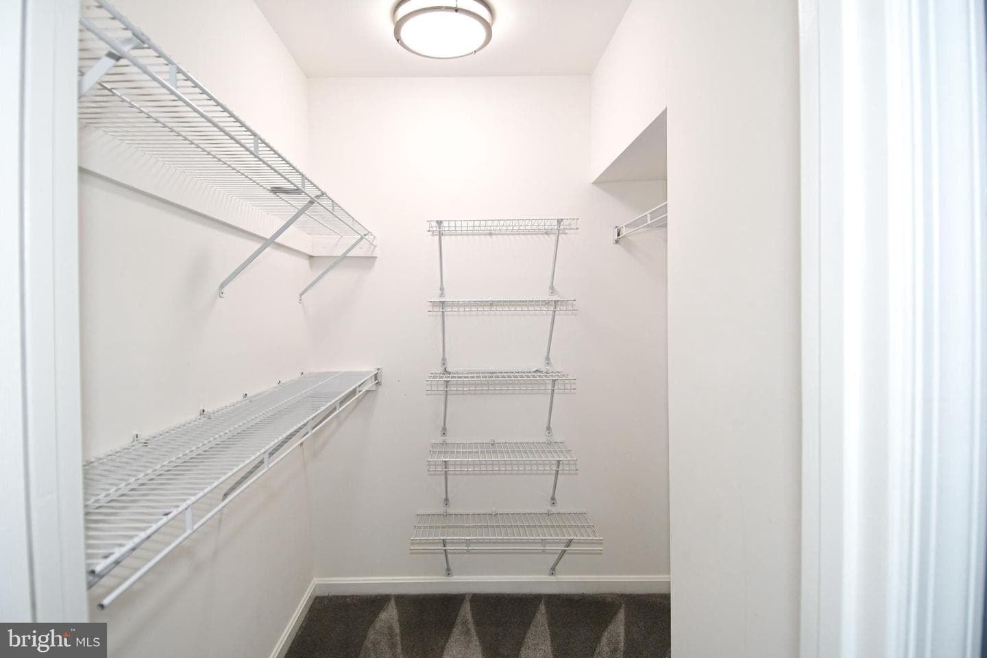 1809 Kenwood Avenue #301 photo 24