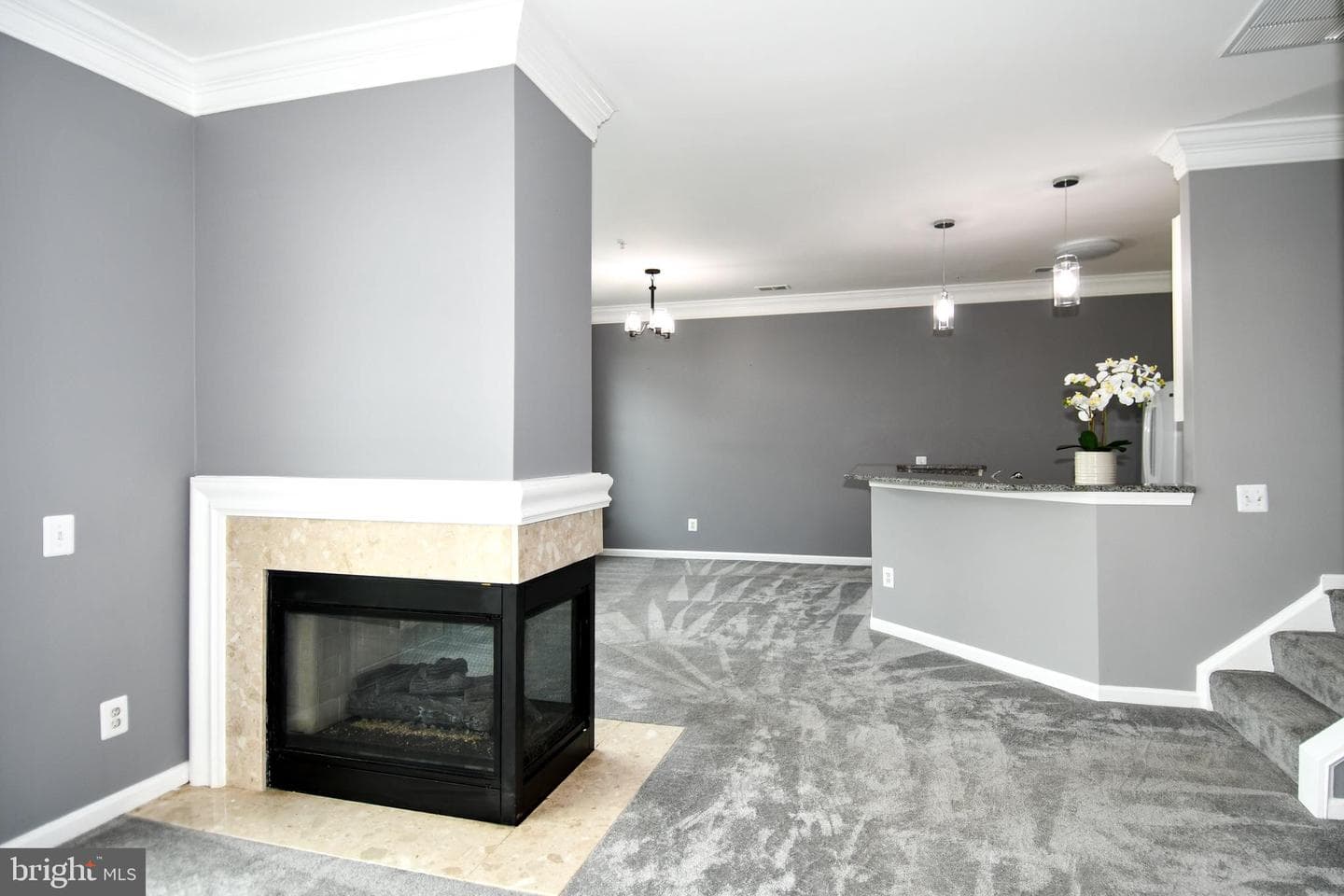 1809 Kenwood Avenue #301 photo 3