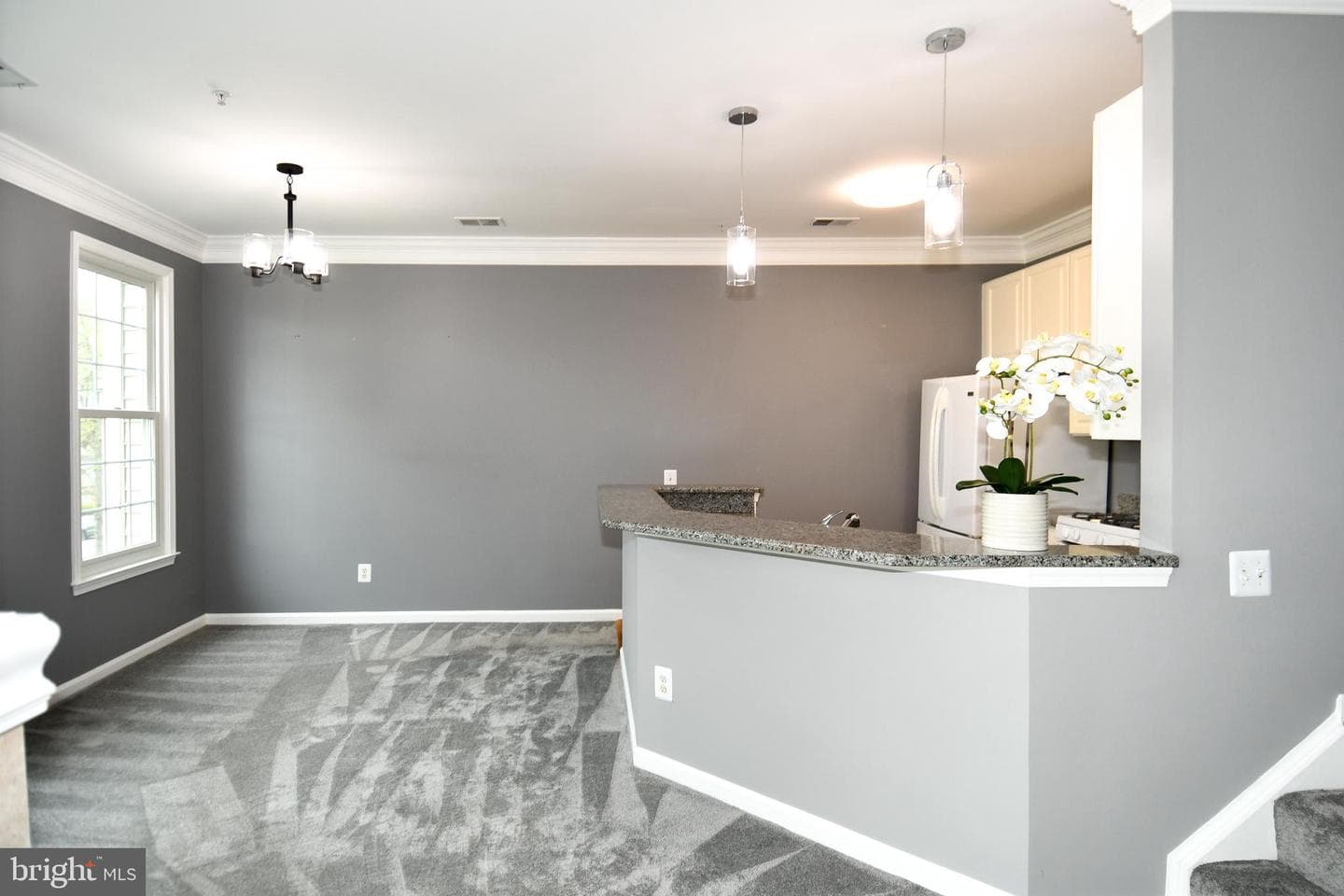 1809 Kenwood Avenue #301 photo 8