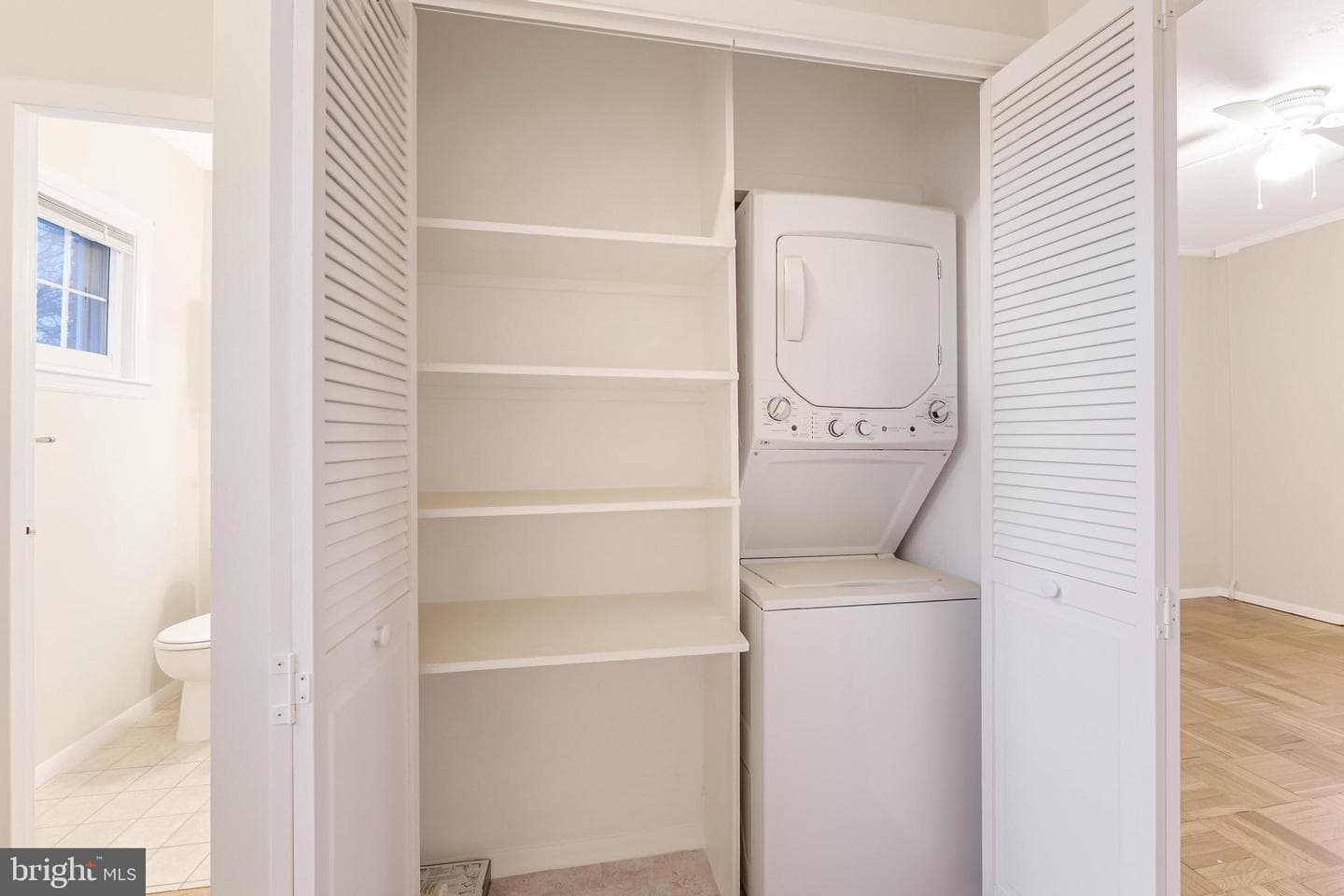 3228 Wellington Road photo 10