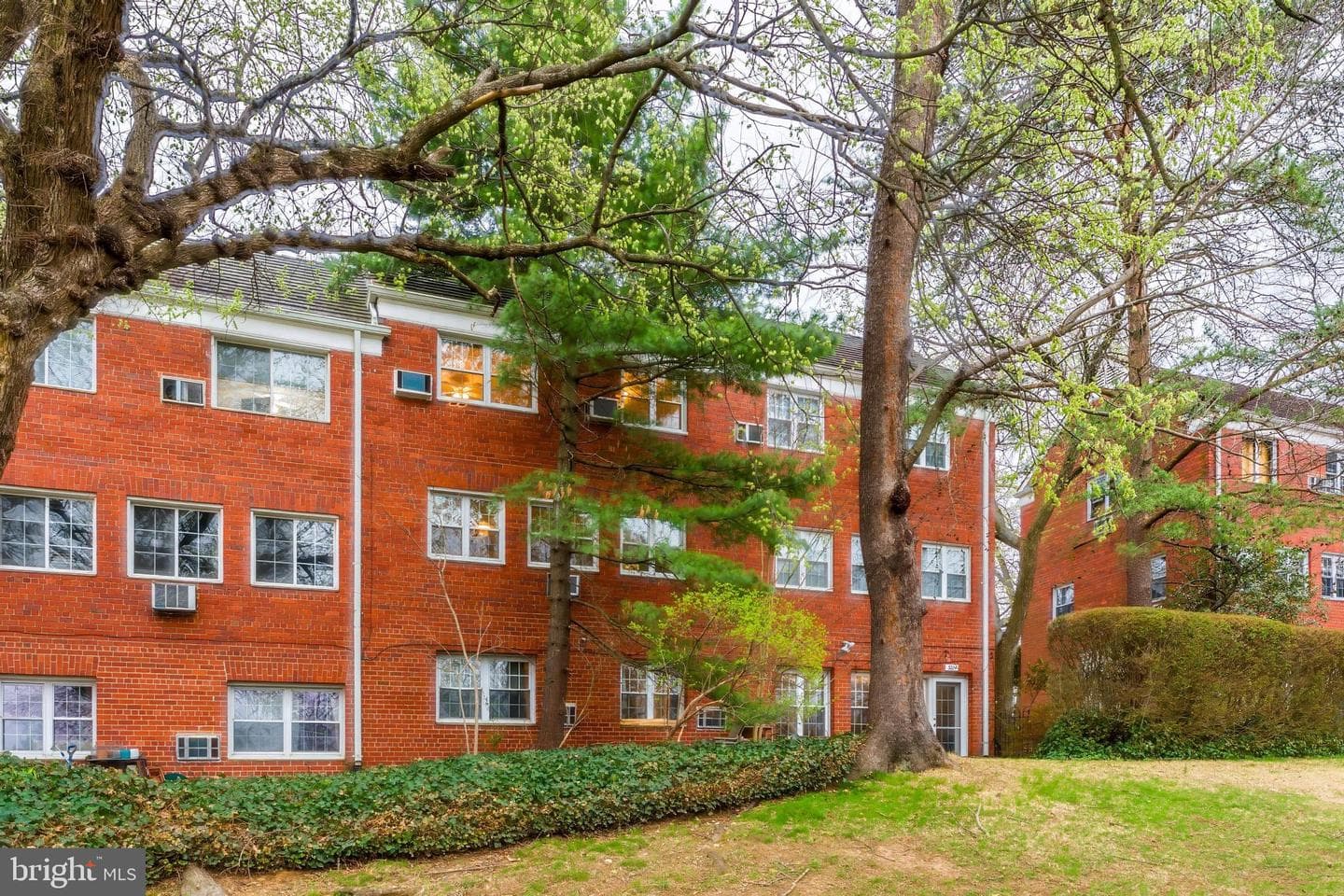 3228 Wellington Road photo 20