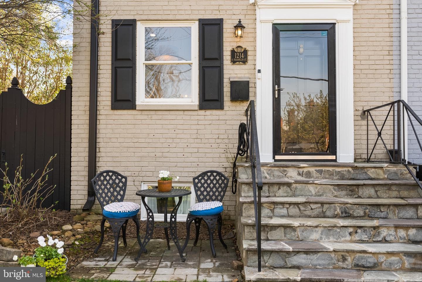 1214 Franklin Street photo 3