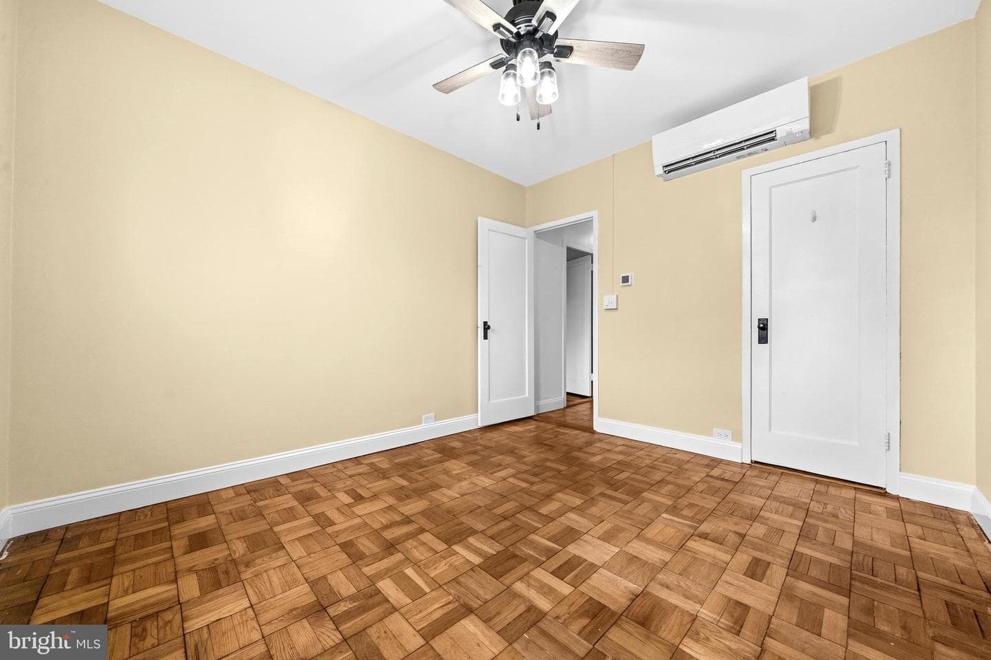 1615 Mount Eagle Place photo 23