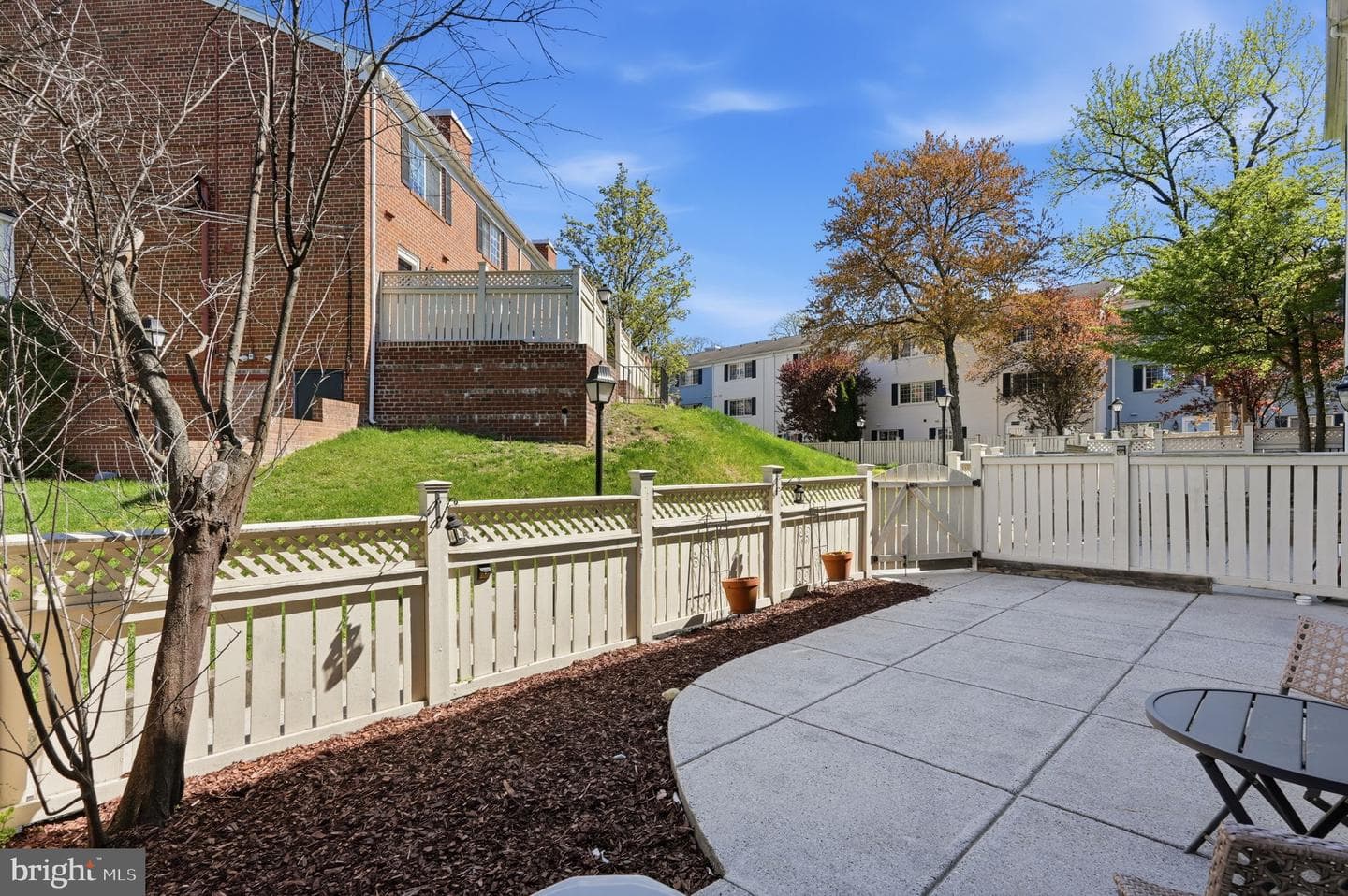 1603 N Van Dorn St photo 20