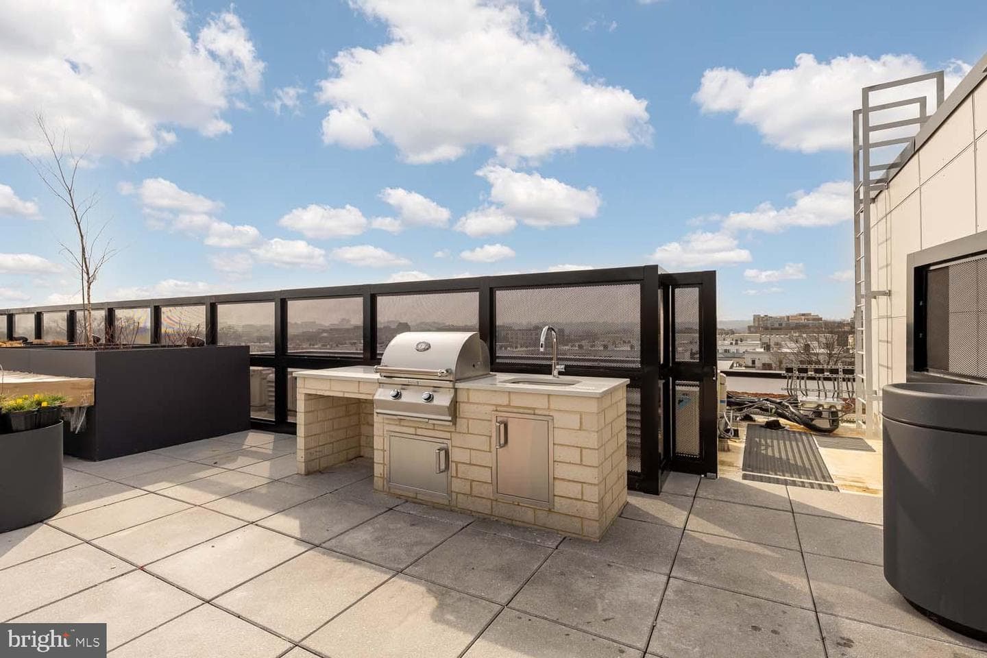 811 N Columbus Street #307 photo 14