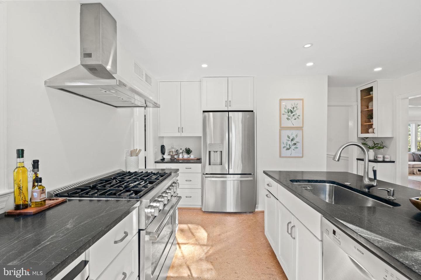 1803 Nicholson Lane photo 34