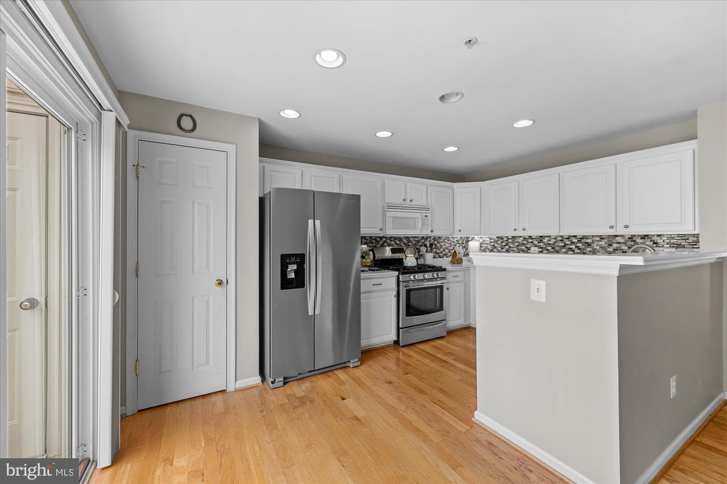5115 Donovan Drive photo 5