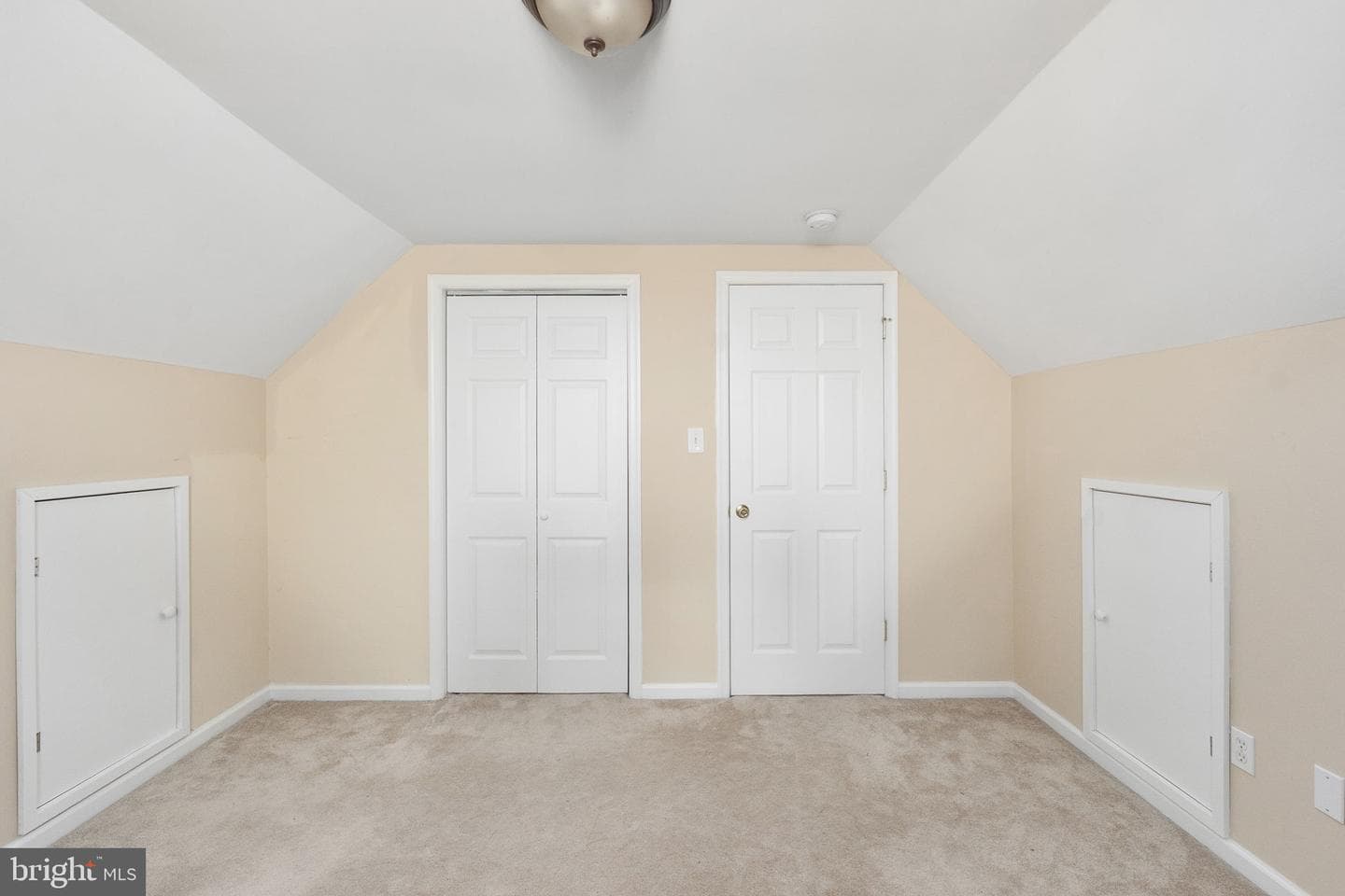 108 N Gladden Street photo 29