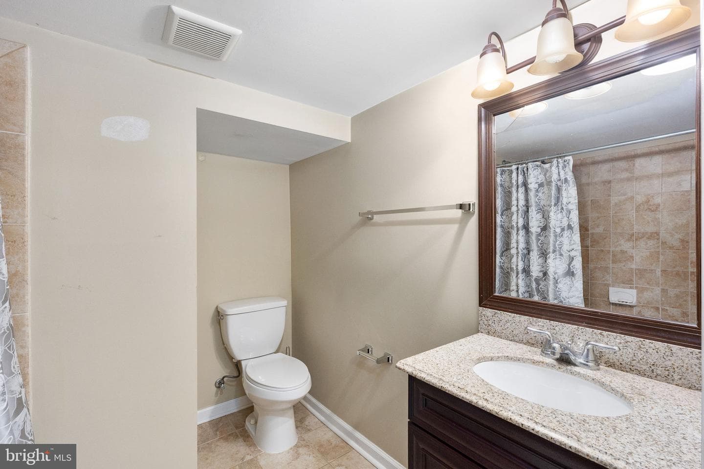 108 N Gladden Street photo 39