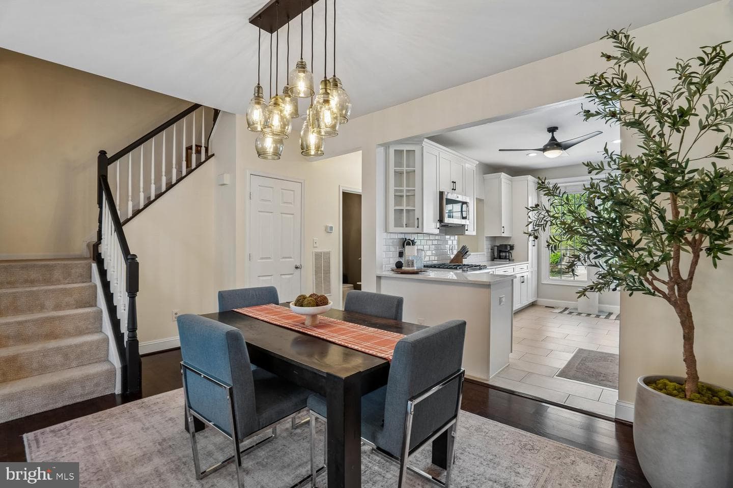 3919 Charles Avenue photo 15