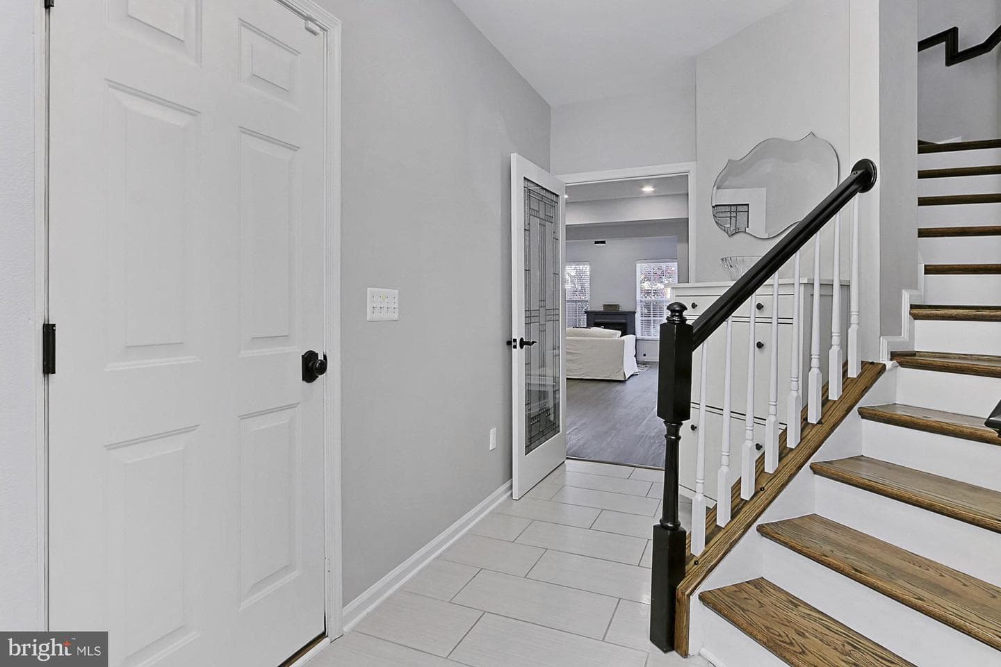 5011 Waple Lane photo 5
