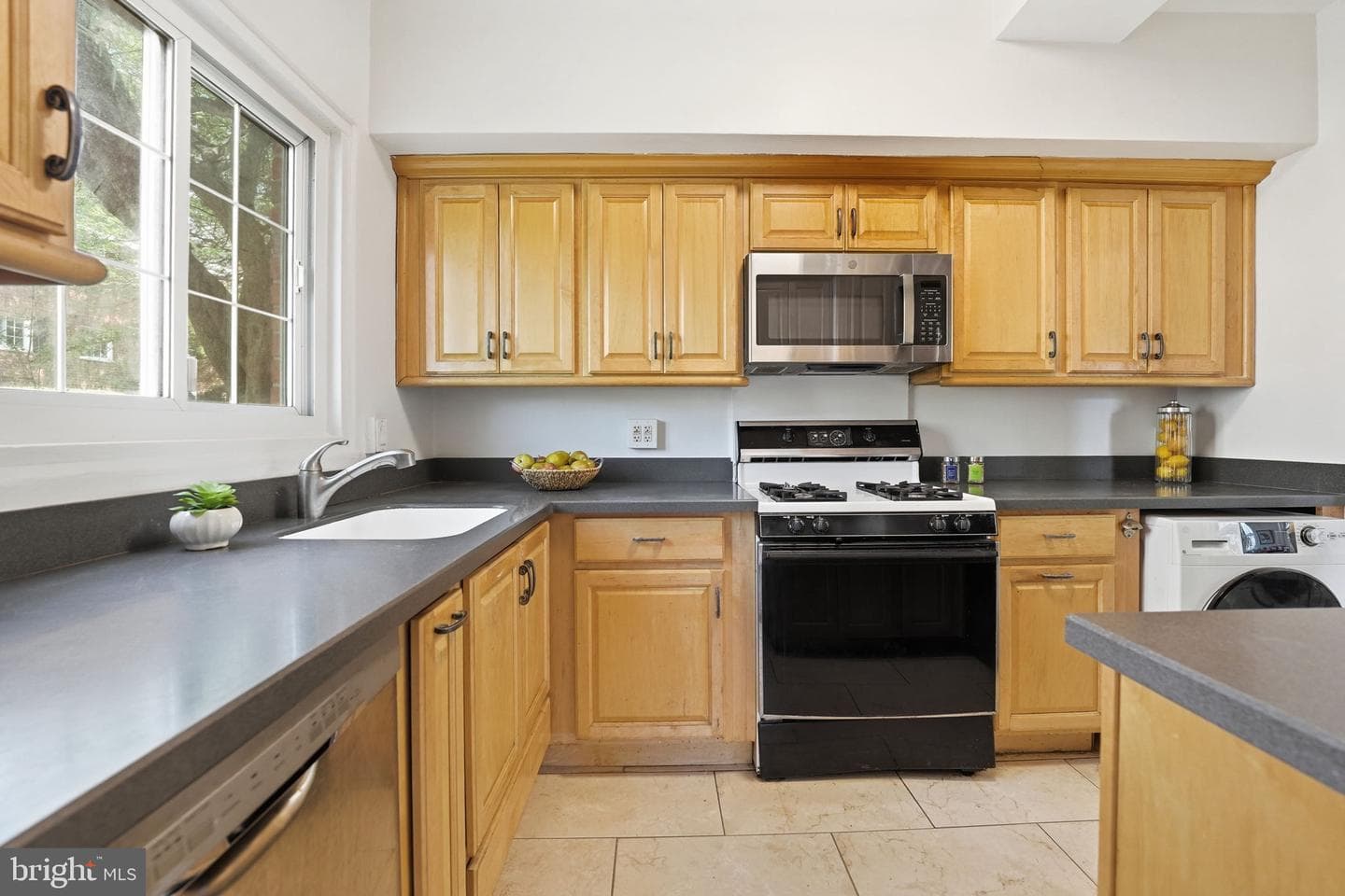 1346 Martha Custis Drive photo 9
