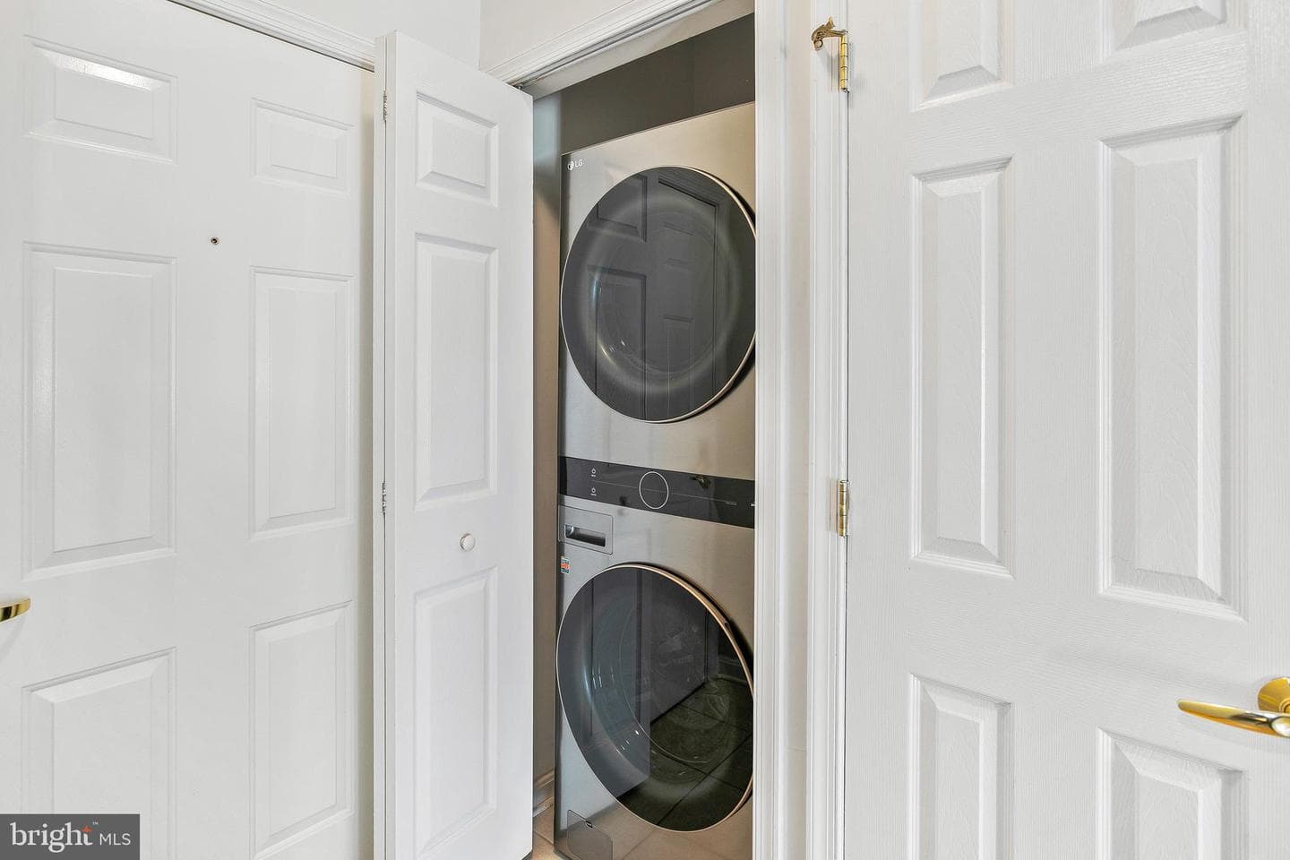 4560 Strutfield Lane #1212 photo 10