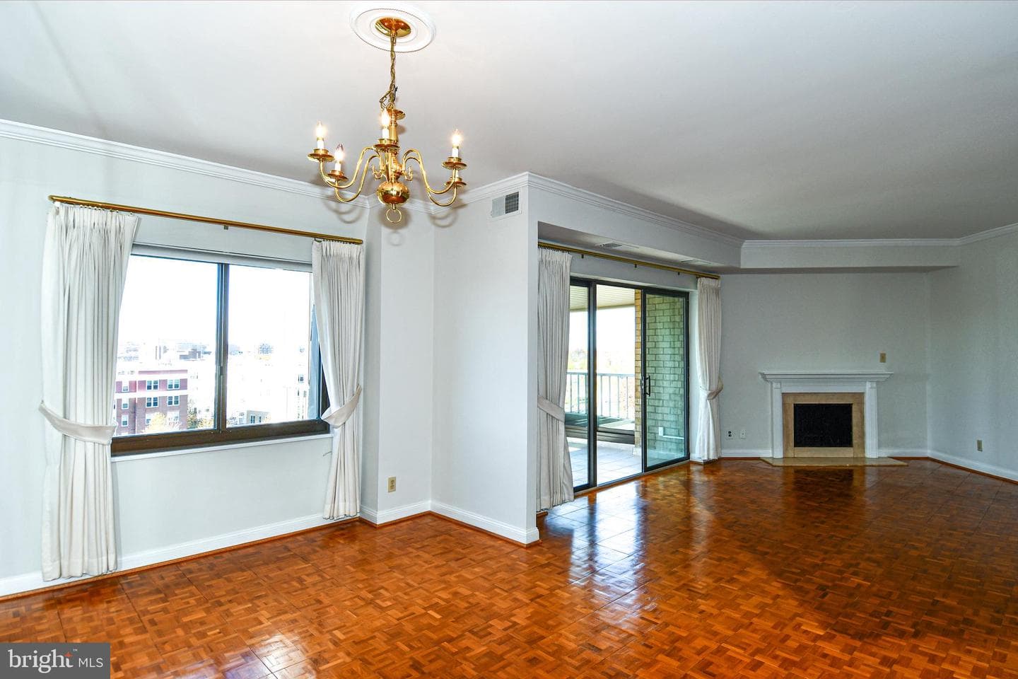 1250 S Washington Street #816 photo 9