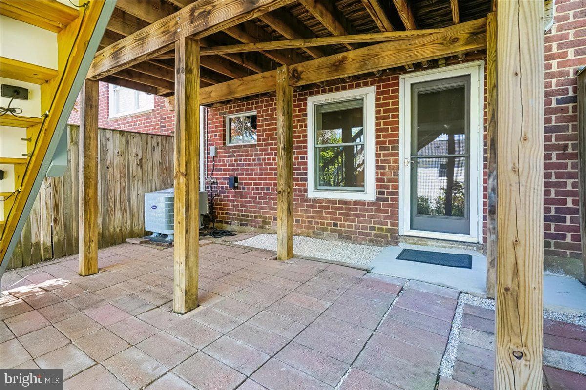 215 Burgess Avenue photo 32