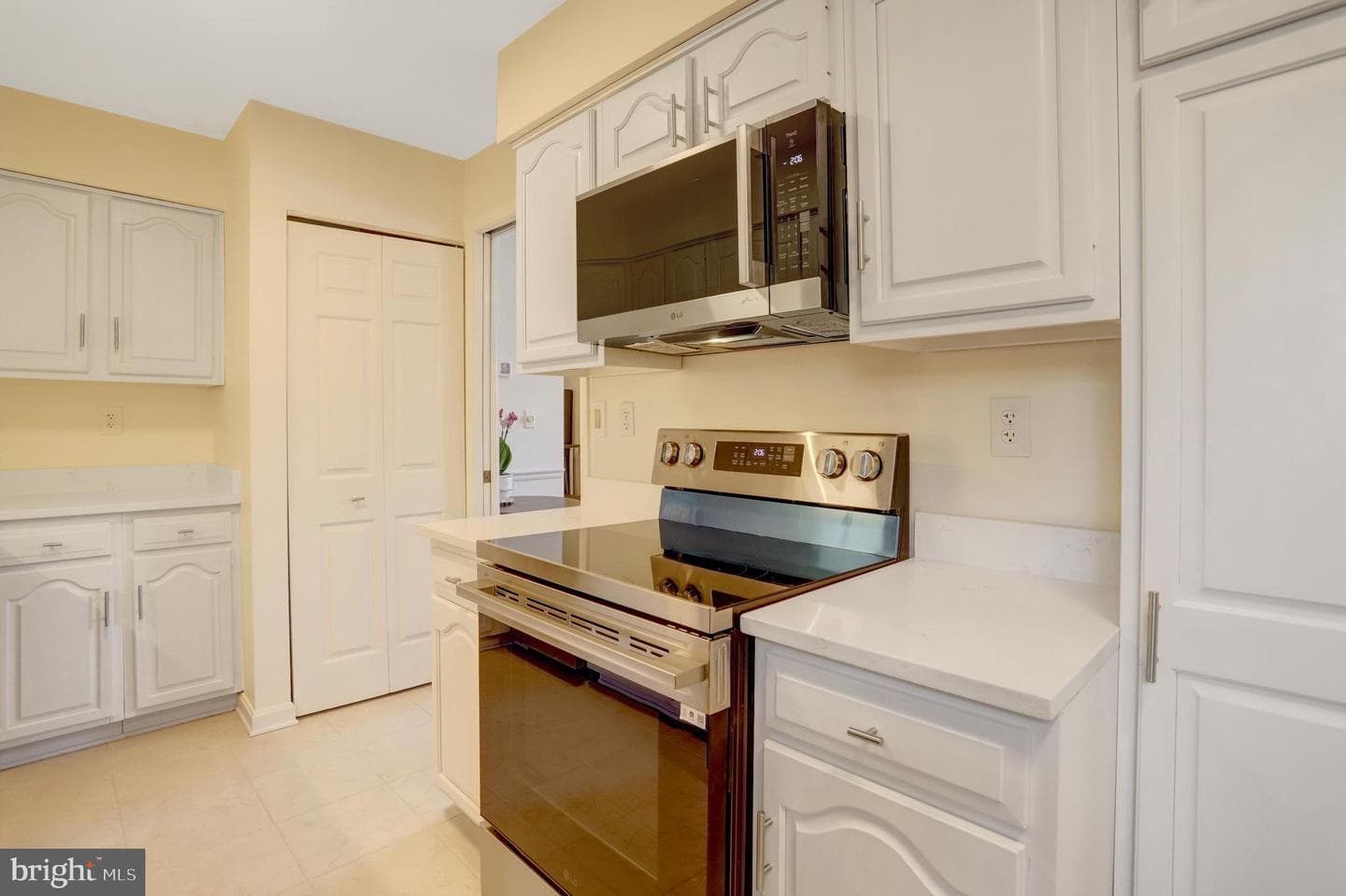 402 Second Street photo 14