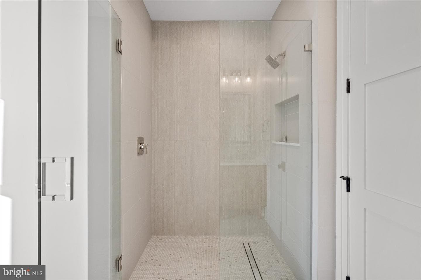 1330 Cameron Street photo 59