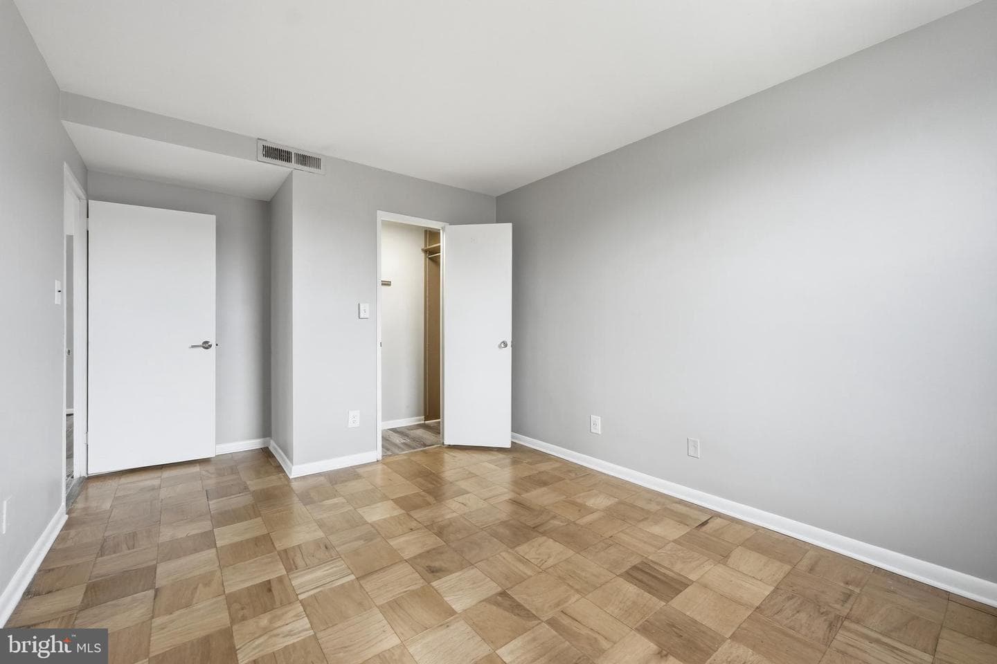 4600 Duke Street #519 photo 24