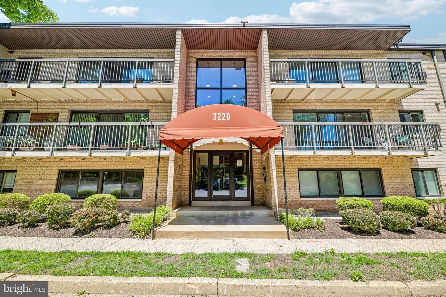 3220 S 28th Street #304 photo 2
