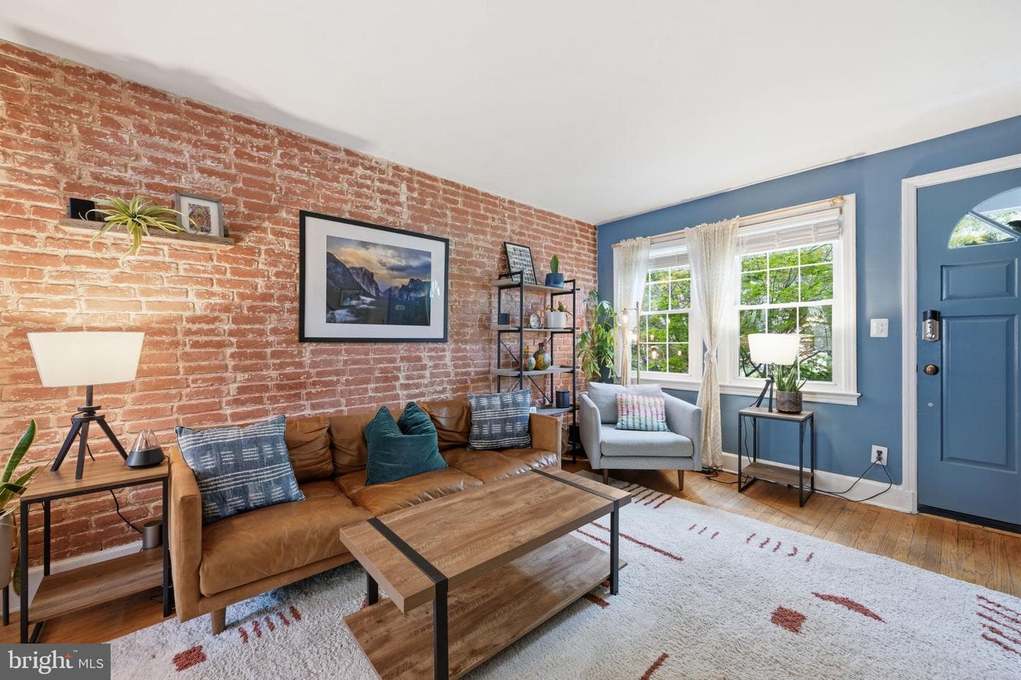 539 E Nelson Avenue E photo 3
