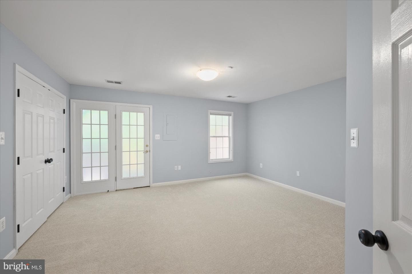 411 Ashford Lane photo 7