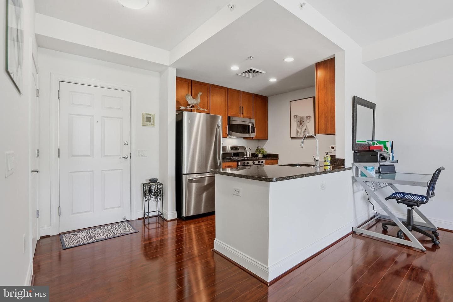 1111 Oronoco Street #427 photo 3