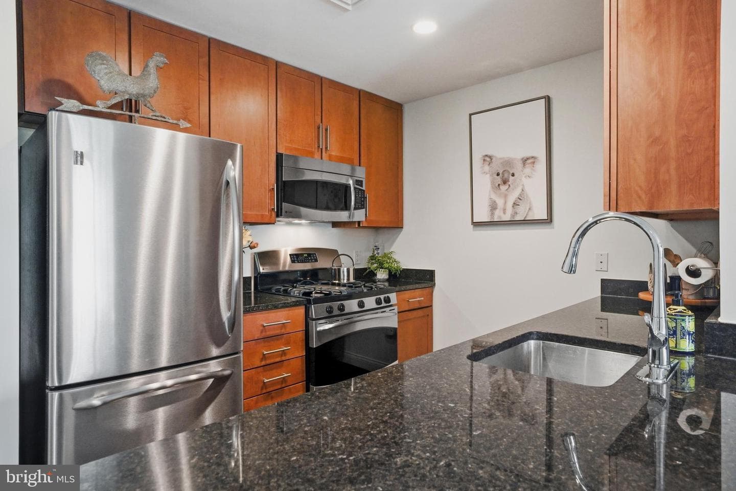 1111 Oronoco Street #427 photo 6