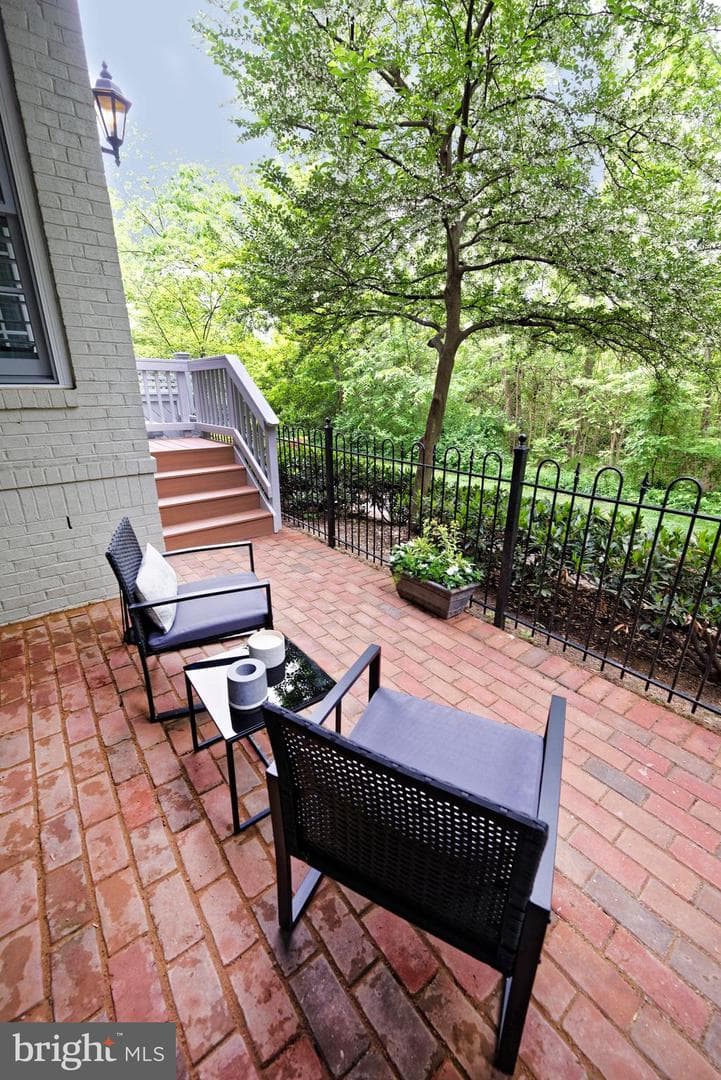 28 Alexander Street photo 47