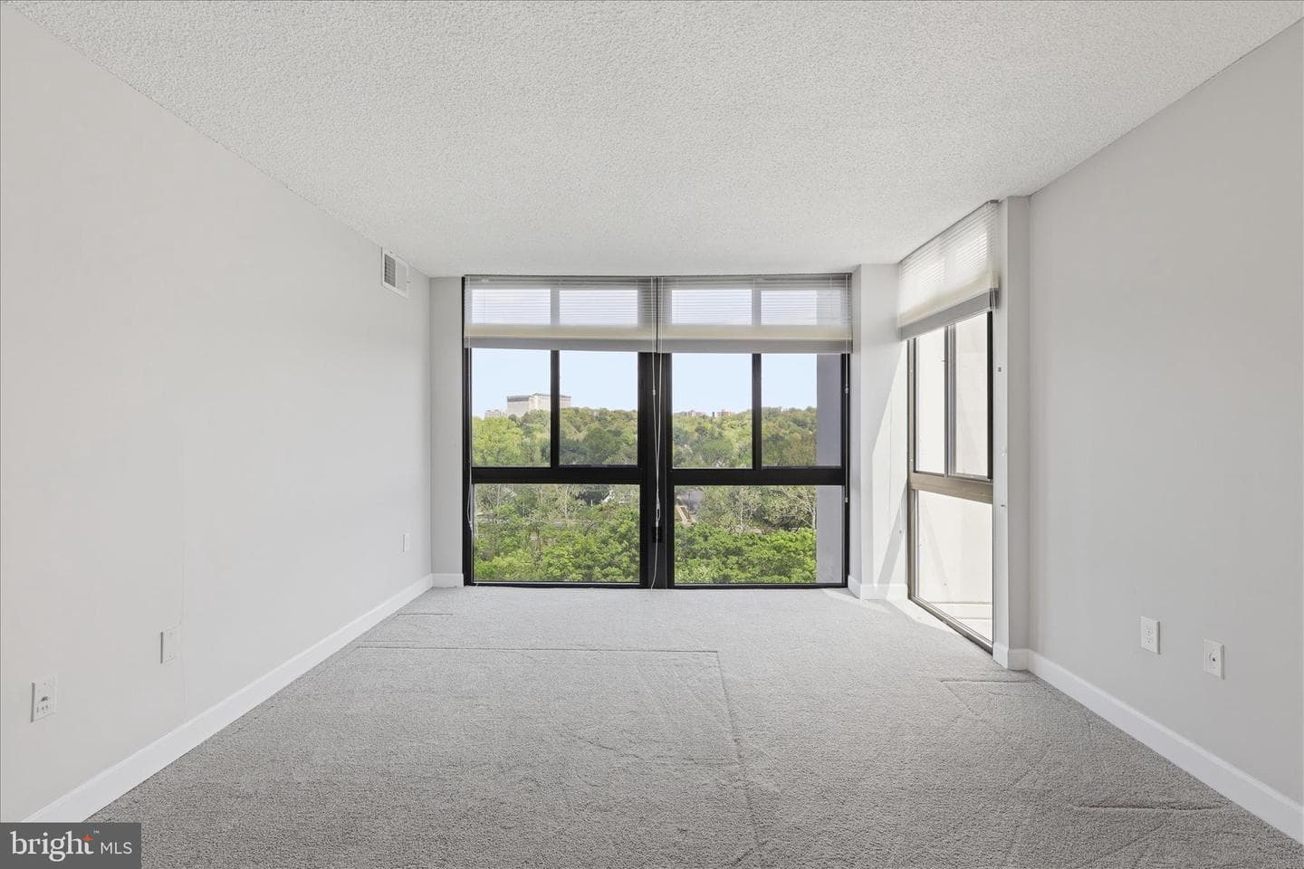 5300 Holmes Run Parkway #707 photo 17