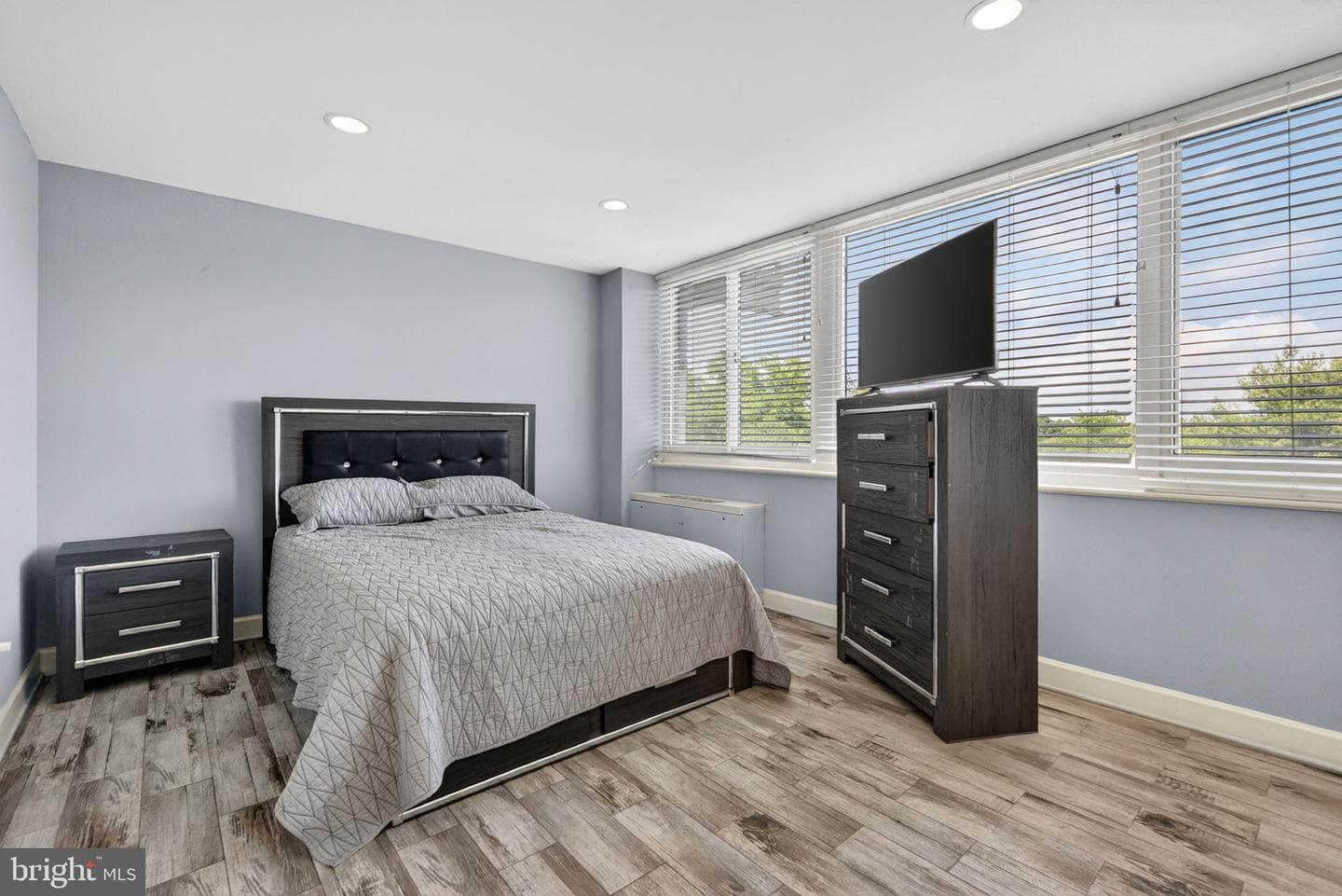 4520 King Street #409 photo 13