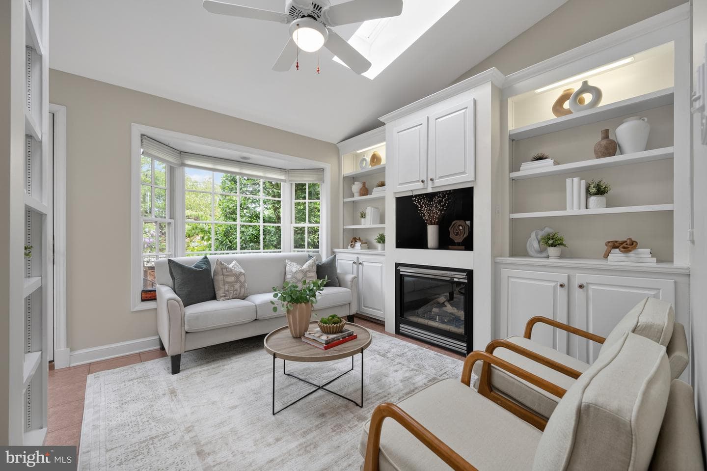 922 S Saint Asaph Street photo 24