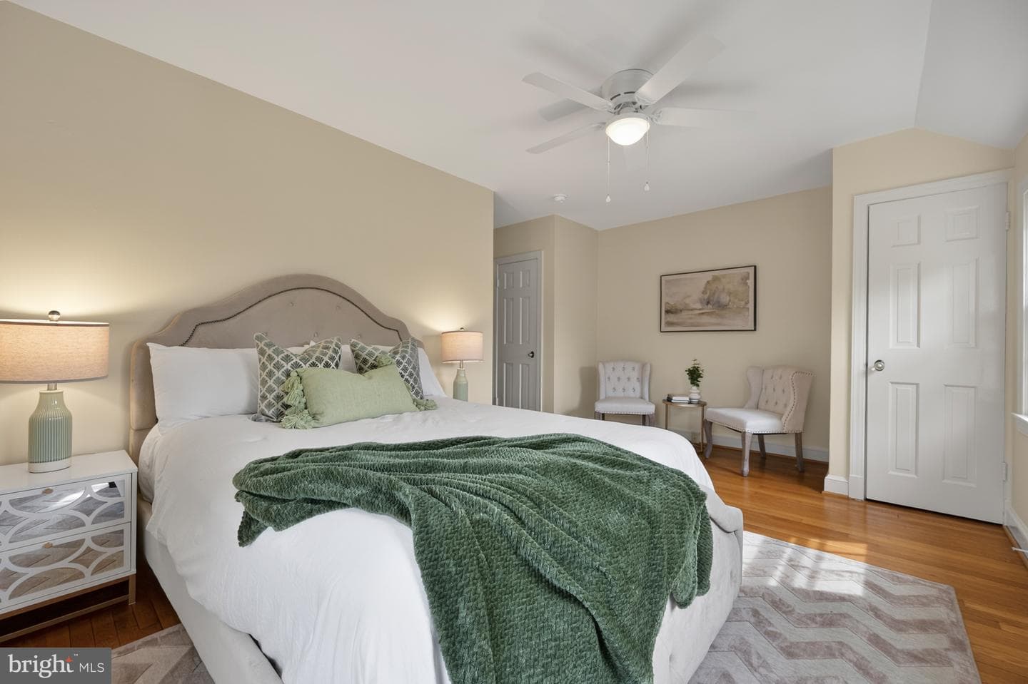 922 S Saint Asaph Street photo 34