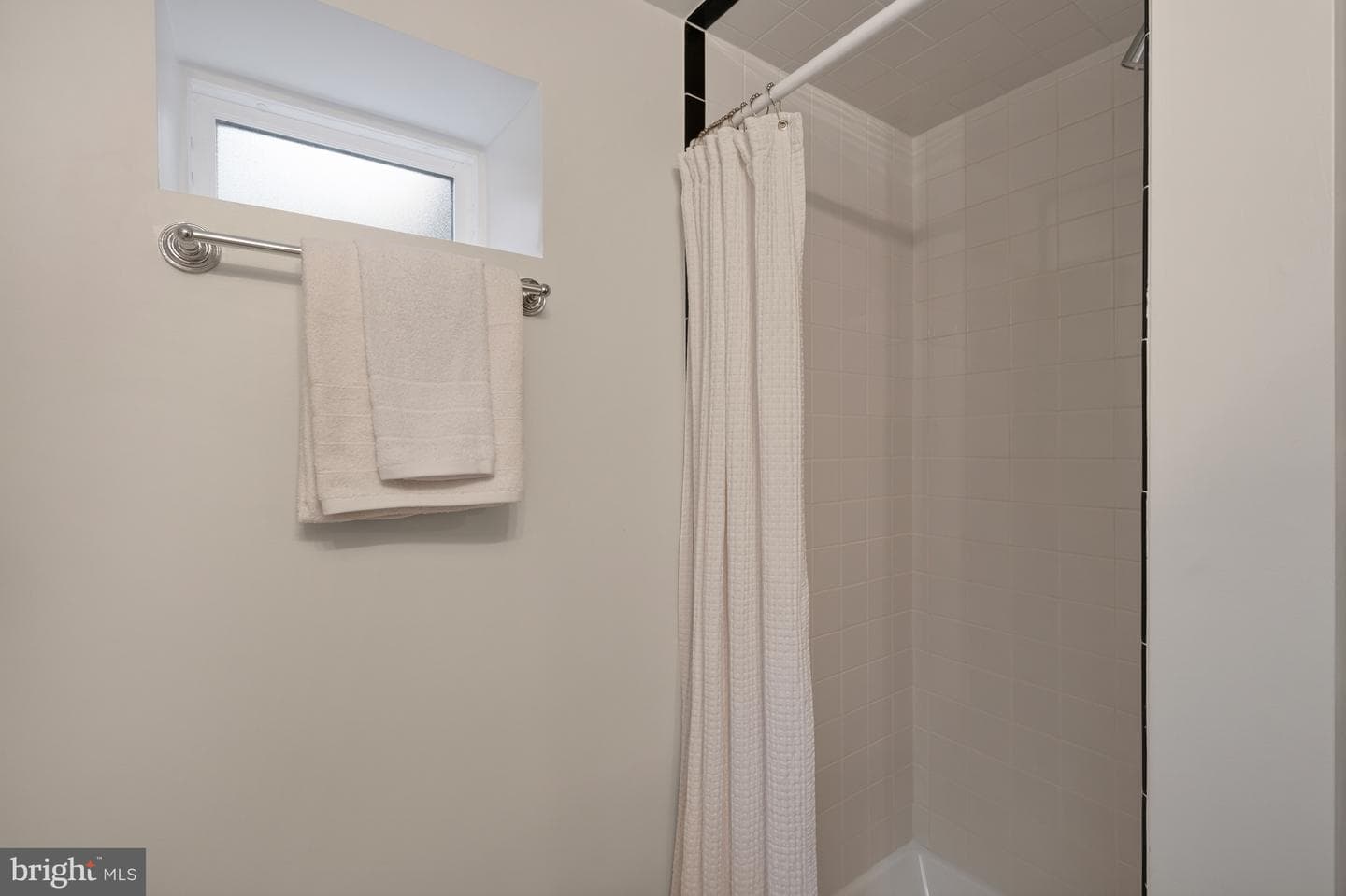 922 S Saint Asaph Street photo 53