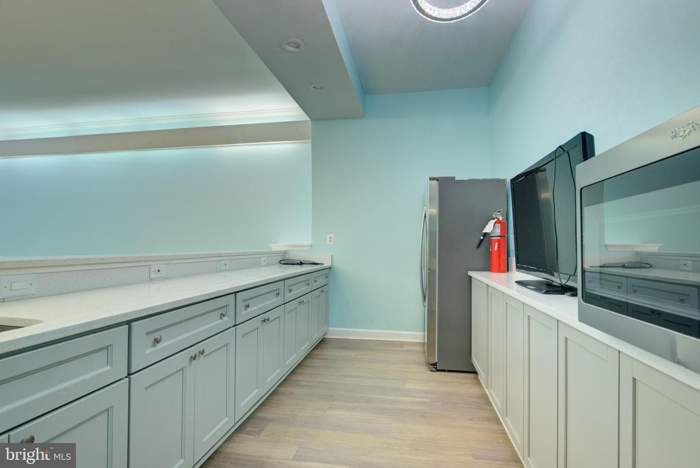 5340 Holmes Run Parkway #1102 photo 25