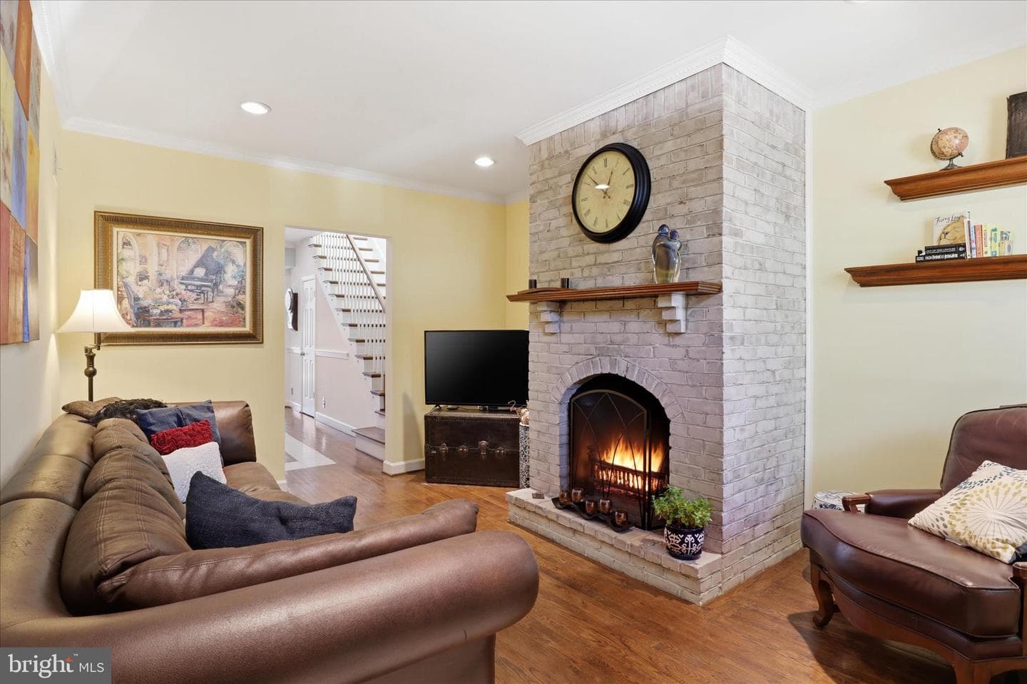 914 Pendleton Street photo 3