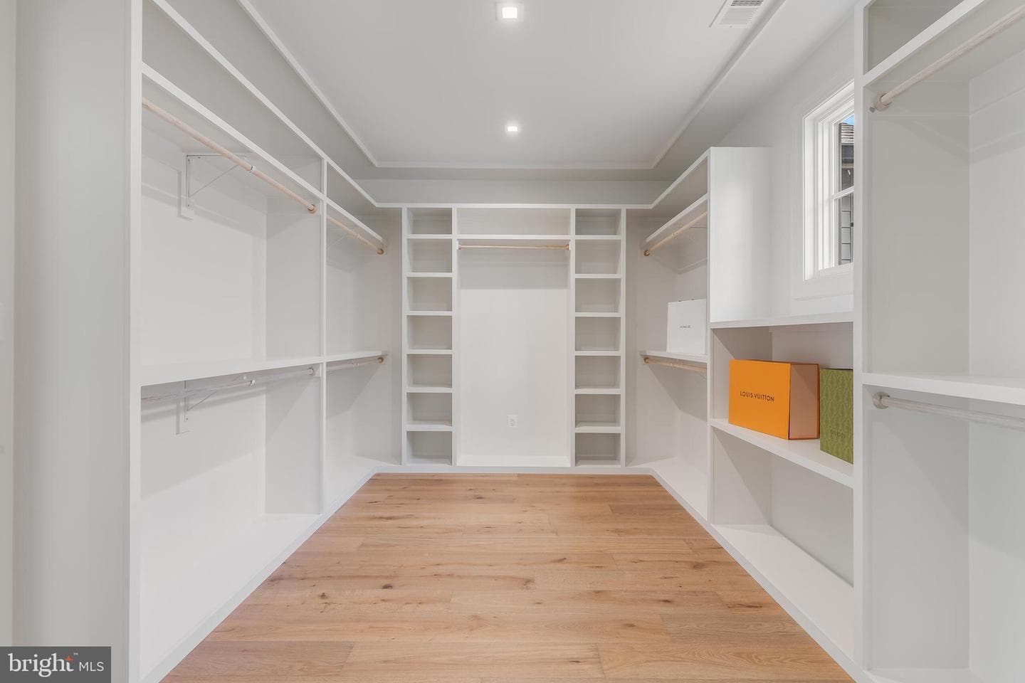 1231 N Pickett Street photo 33