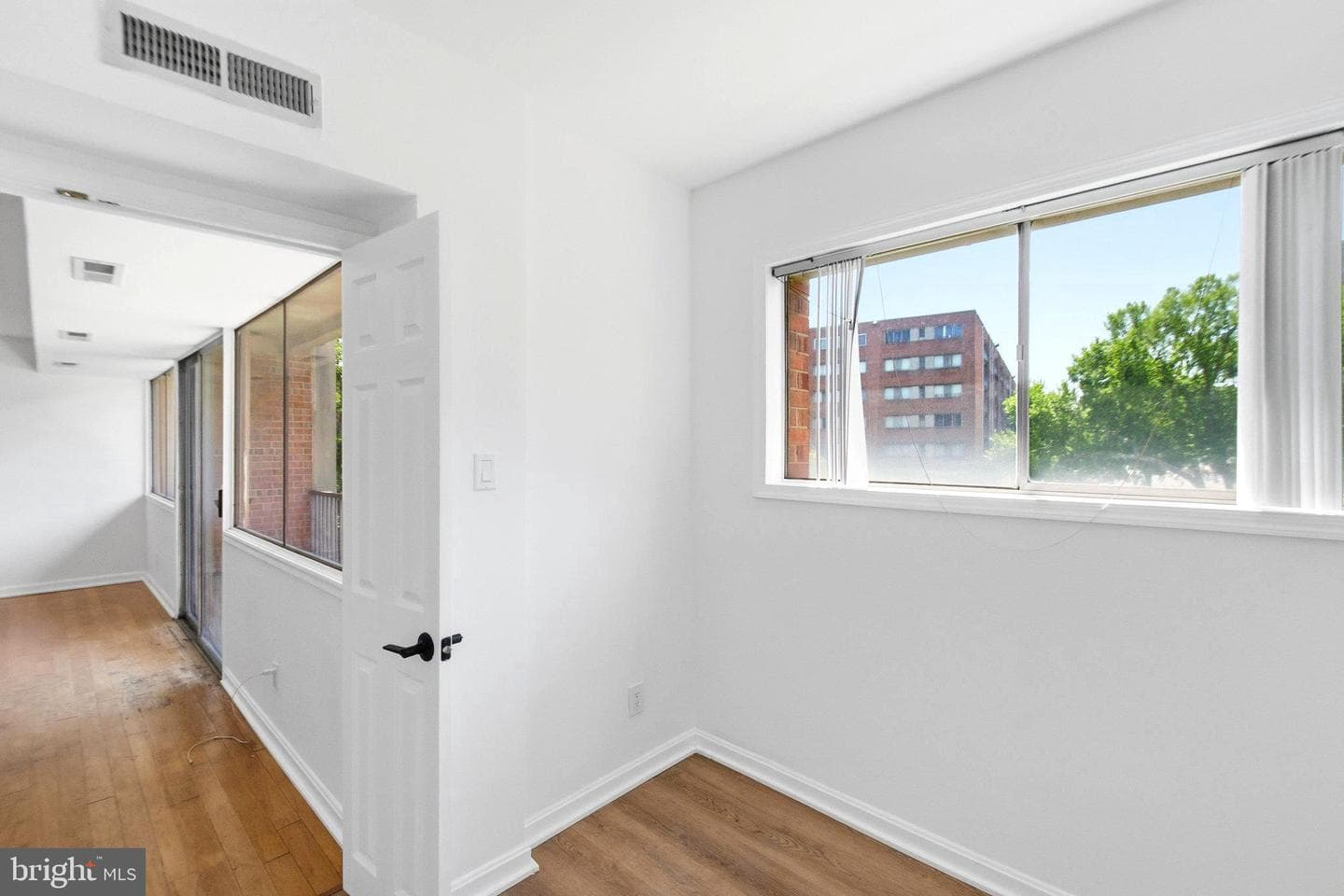 431 N Armistead St # 307 photo 16