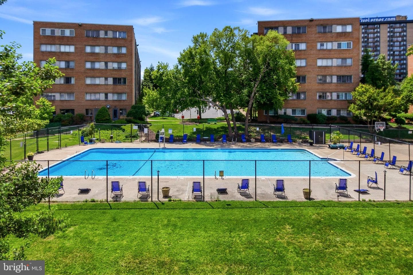 431 N Armistead St # 307 photo 20