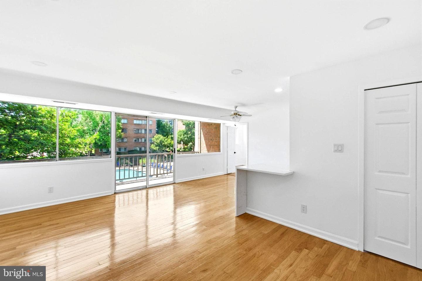431 N Armistead St # 307 photo 5