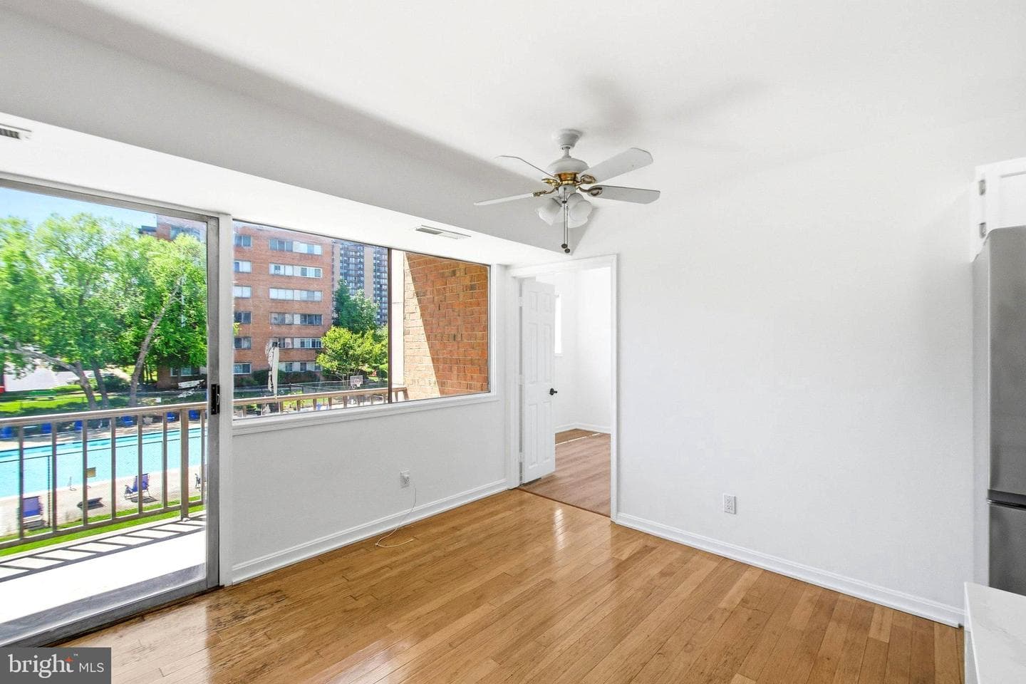 431 N Armistead St # 307 photo 9