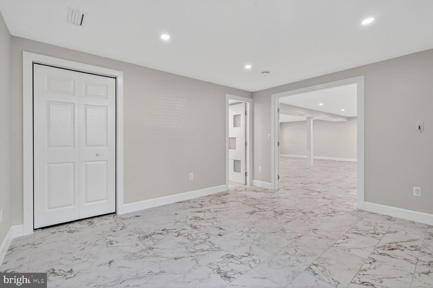 4320 Loyola Avenue photo 34