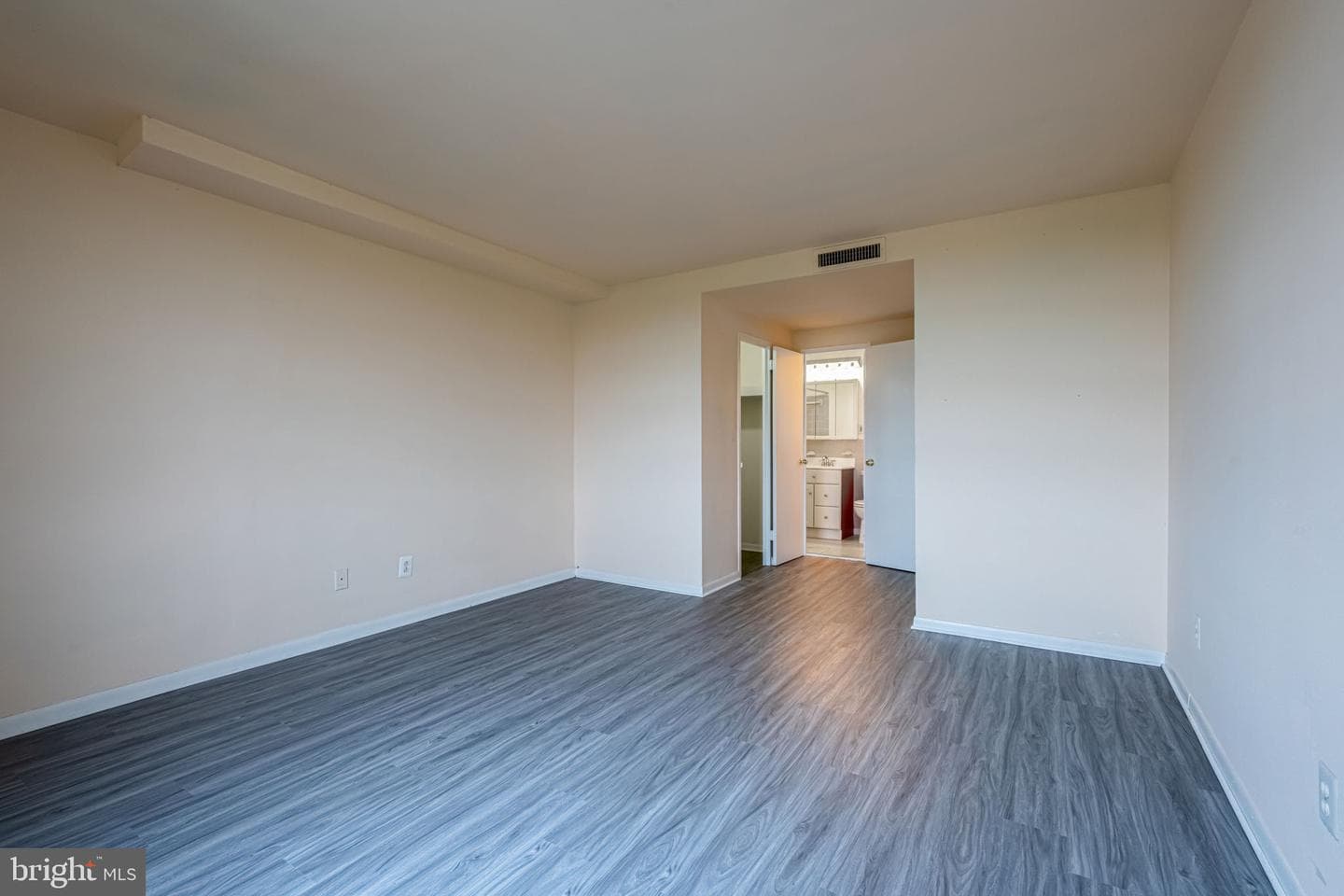 4600 Duke Street #1009 photo 29