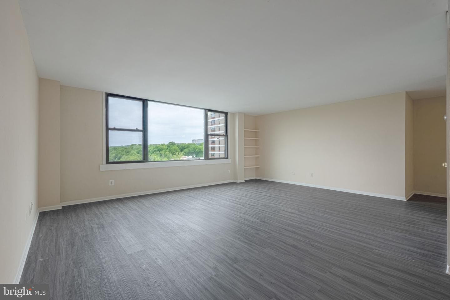 4600 Duke Street #1009 photo 6