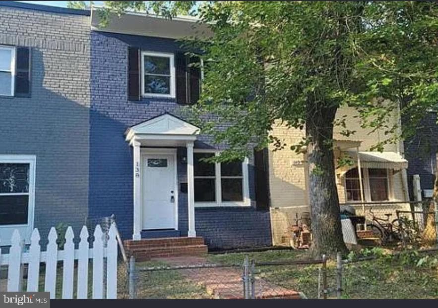 138 Dale Street photo 3