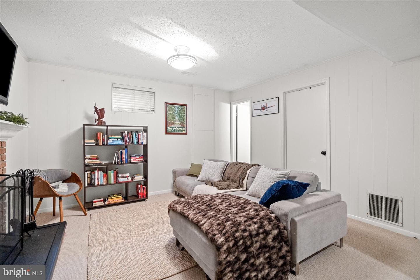 912 Bernard Street photo 17