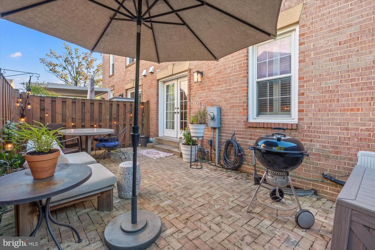 912 Bernard Street photo 24